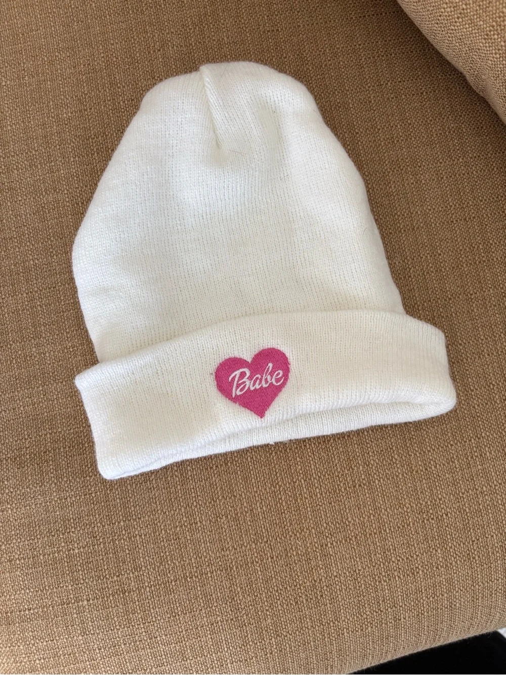 Women’s White Beanie with Pink Heart 'Babe' Embroidery